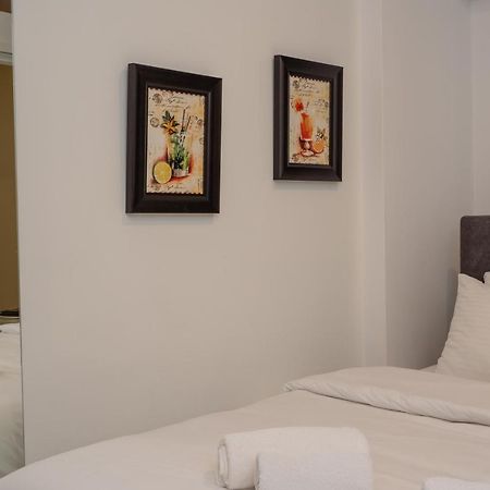 Dema Luxury Suites - Lekka E3 Athens Ngoại thất bức ảnh
