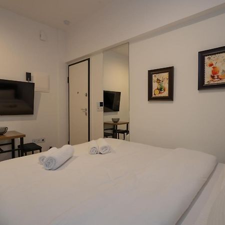 Dema Luxury Suites - Lekka E3 Athens Ngoại thất bức ảnh