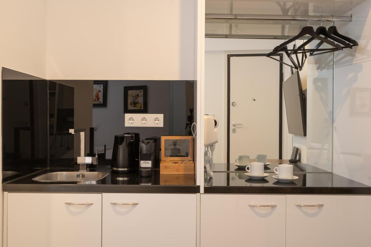 Dema Luxury Suites - Lekka E3 Athens Ngoại thất bức ảnh