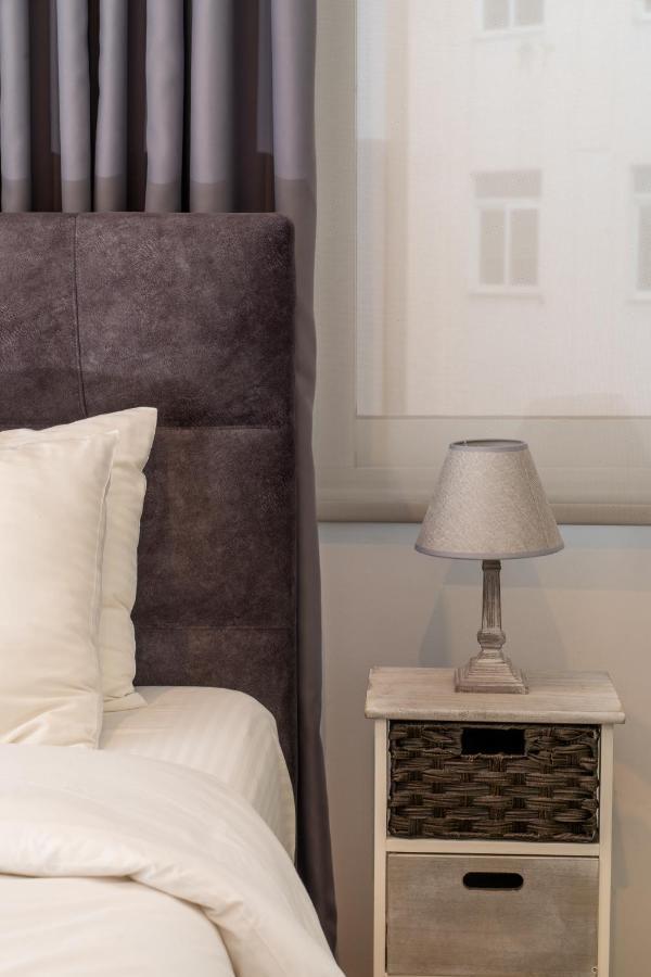 Dema Luxury Suites - Lekka E3 Athens Ngoại thất bức ảnh